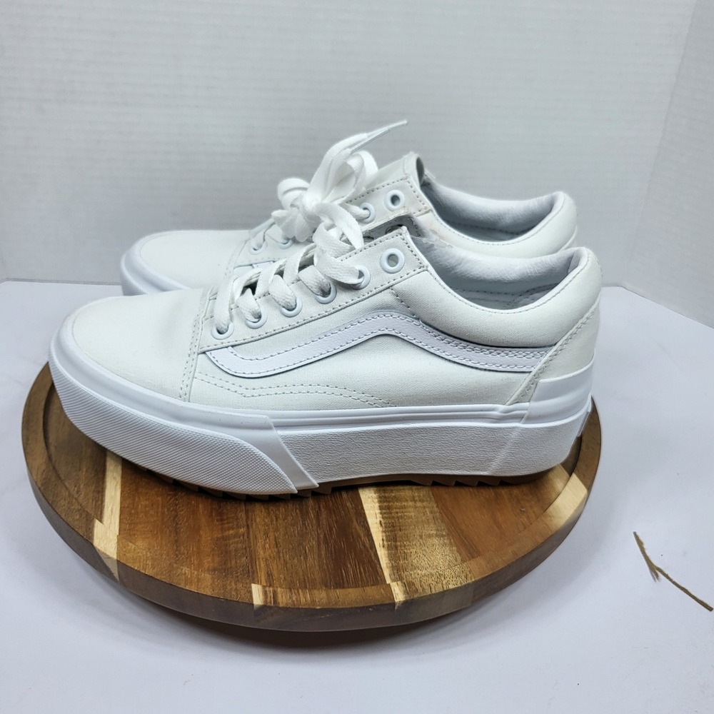 Vans Old Skool Stacked Women 6 White Platform Sneakers VN0A4U15VLV NWOT